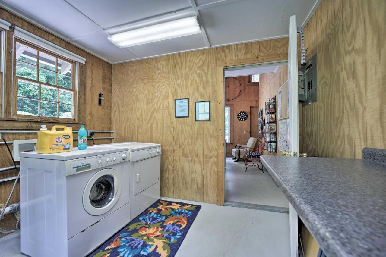 Historic Cabin Grill And Hiking Trail Access! Bryson City Exterior photo